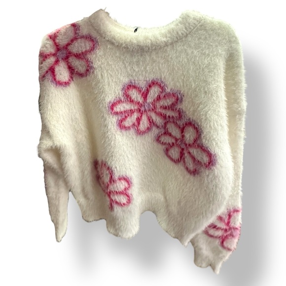 Pink Flower Fuzzy Knit Sweater – Size Small - Picture 2 of 7
